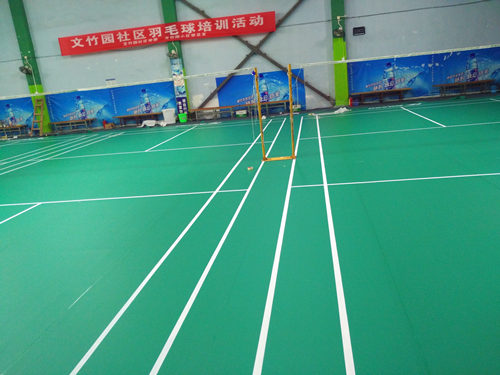 ���z��ë���